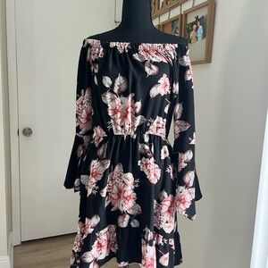 Xhilaration Pink Floral Off-Shoulder Top